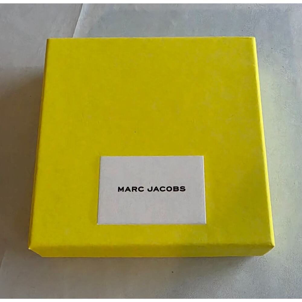 Marc Jacobs Button Pendant Necklace Silver Black NWT 2R4JNC001J38-047 - Picture 4 of 8